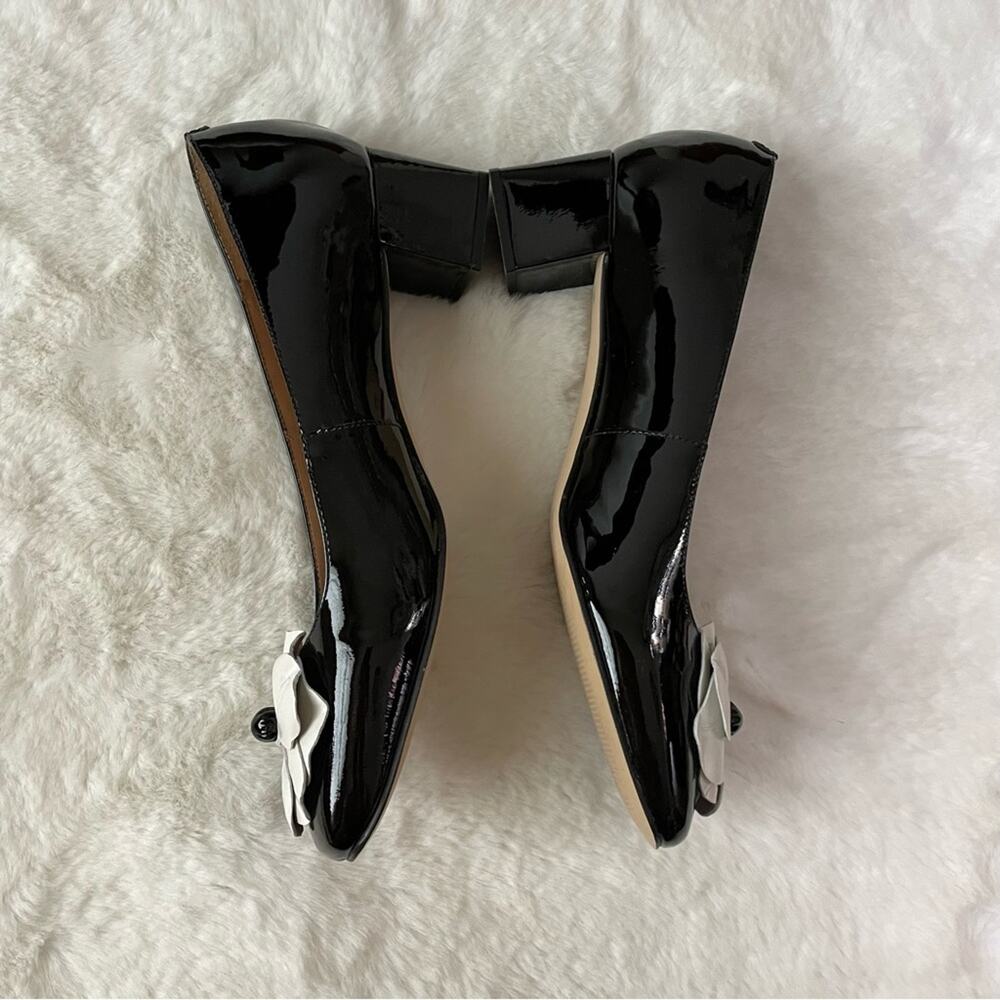 Talbots Flower Heels - Picture 6 of 7